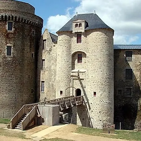 Prázdninový dům Les Charrieres Pouzauges